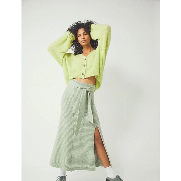 Free People Claudia Blanket Sweater Skirt Size Medium - Picture 1 of 7
